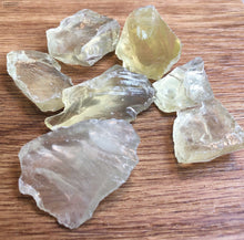 Load image into Gallery viewer, Raw Citrine
